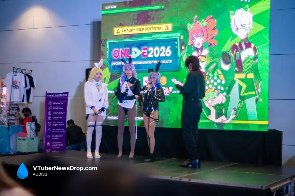 Hoshirube Sho (S.C.R.E.A.M.) from NIJISANJI cosplay — photo 1 of 7