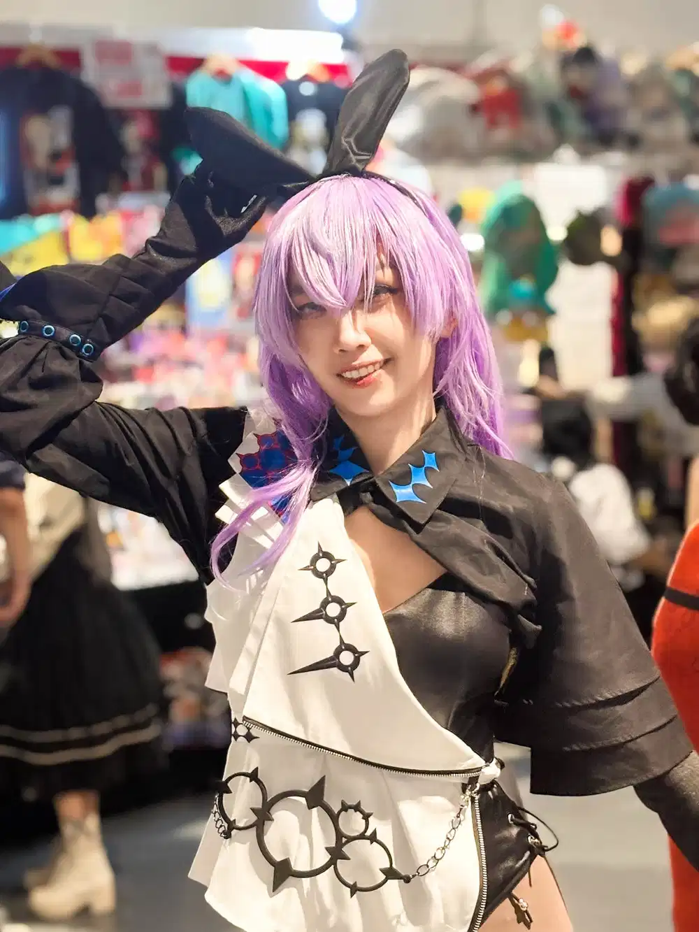 Hoshirube Sho (S.C.R.E.A.M.) from NIJISANJI cosplay — photo 6 of 7