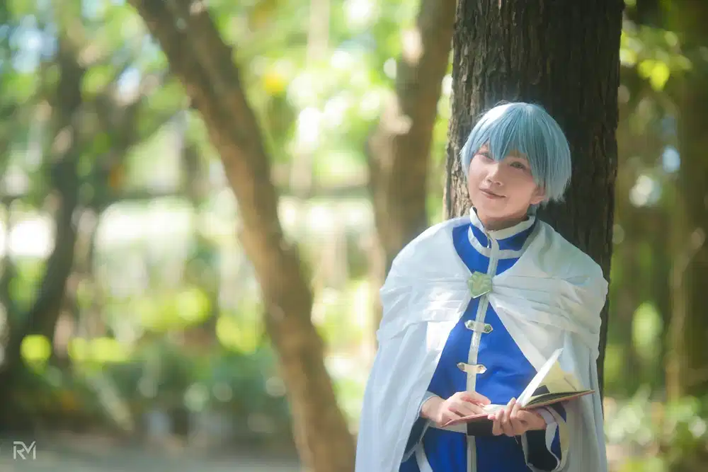 Himmel from Sousou no Frieren cosplay — photo 3 of 41