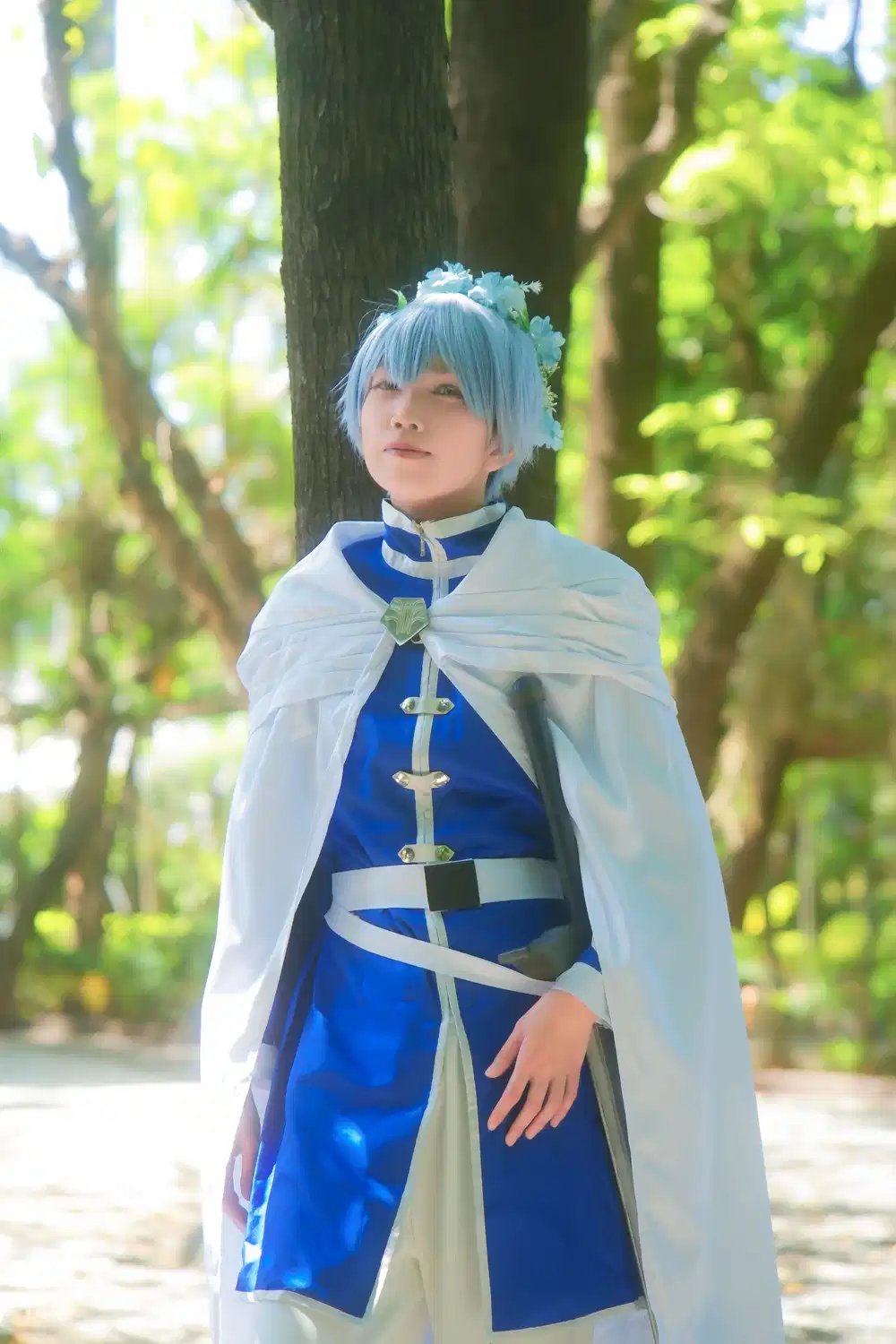 Himmel from Sousou no Frieren cosplay — photo 5 of 41