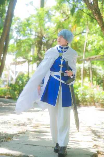 Himmel from Sousou no Frieren cosplay by Shiina
