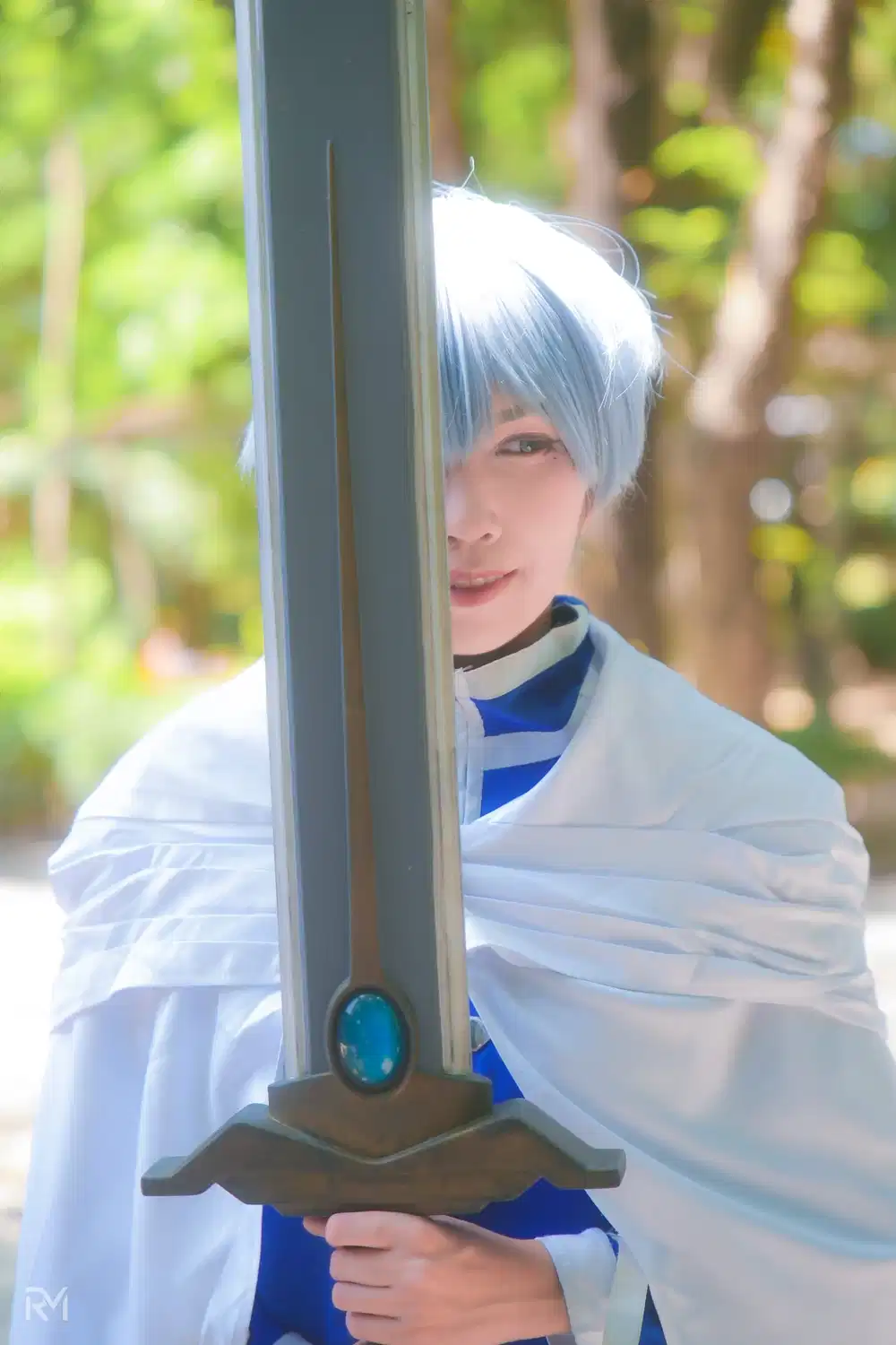 Himmel from Sousou no Frieren cosplay — photo 9 of 41