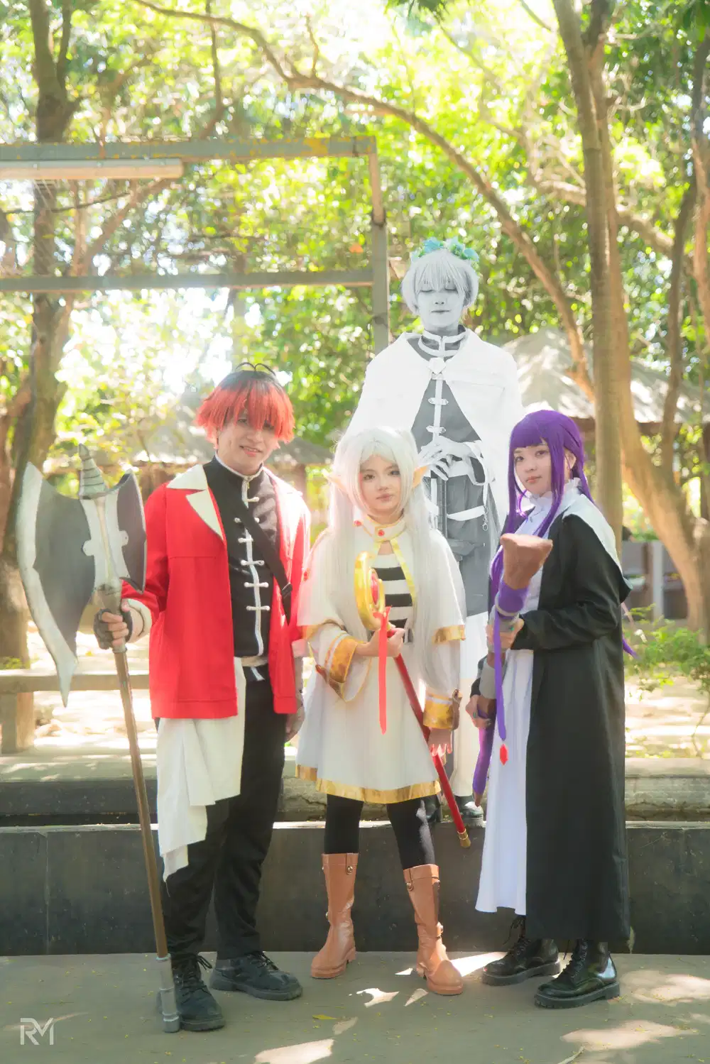 Himmel from Sousou no Frieren cosplay — photo 35 of 41
